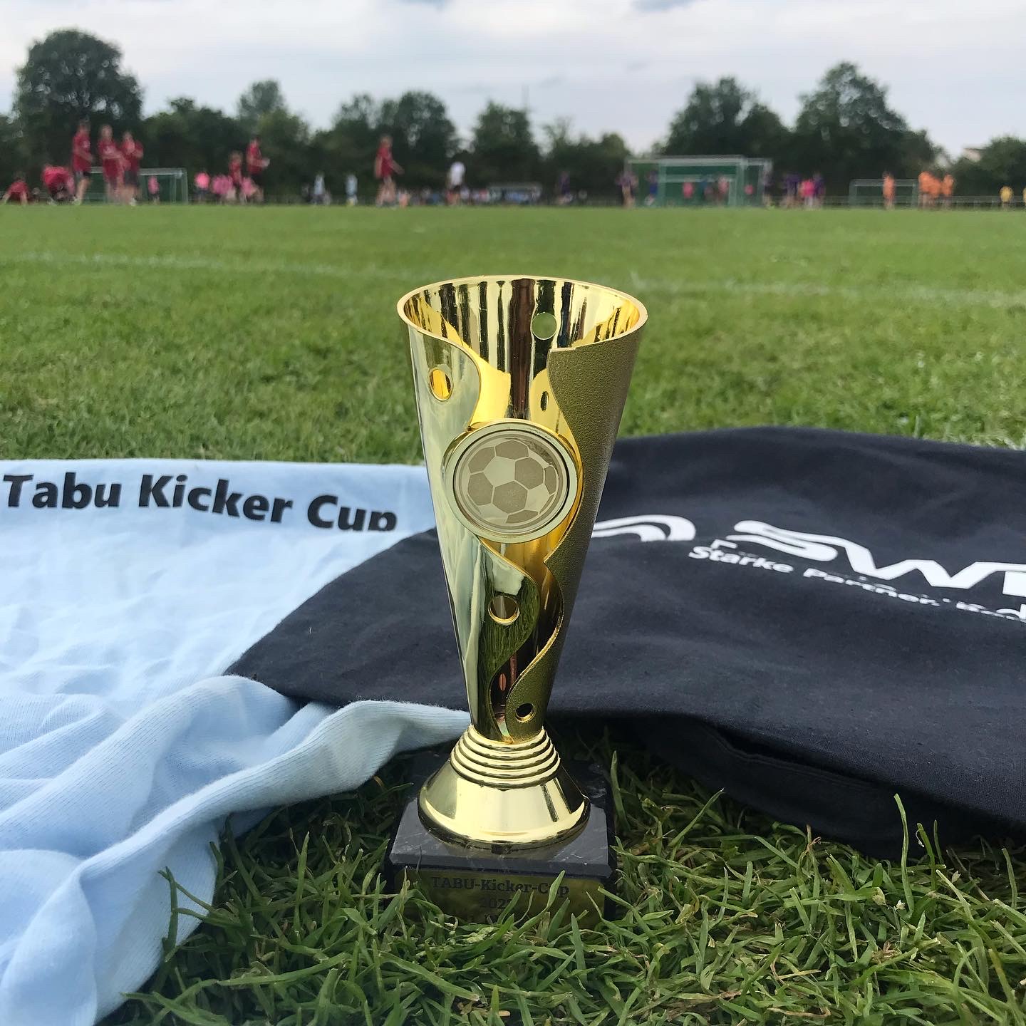 2206 SWB TABU Kicker Cup 1